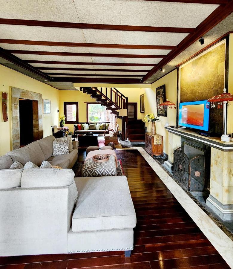 Balinese Villa In Berastagi Eksteriør billede